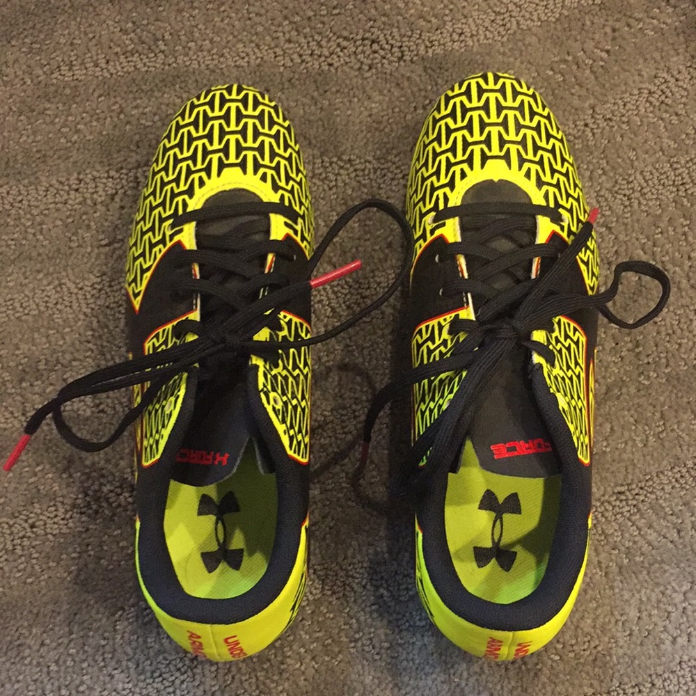Under Armour cleats NWOT